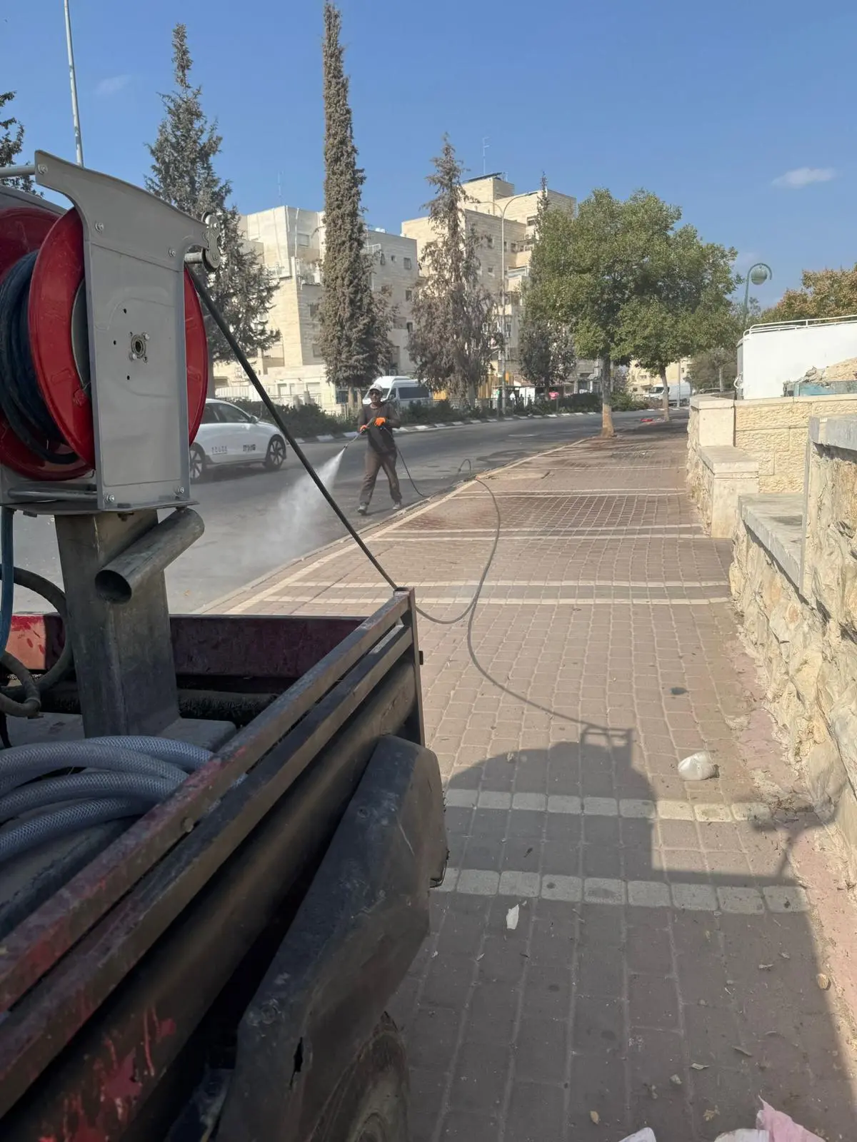 רכב טיאוט בעבודה